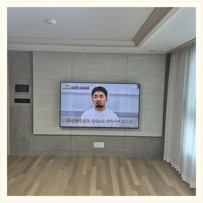 벽걸이TV 설치 참고 사진 · 호반써밋 그랜드에비뉴 설치 방식 안내